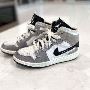Air Jordan 1 Mid SE Craft GS 'Inside Out - Cement Grey' Size 4Y / Womens 5.5